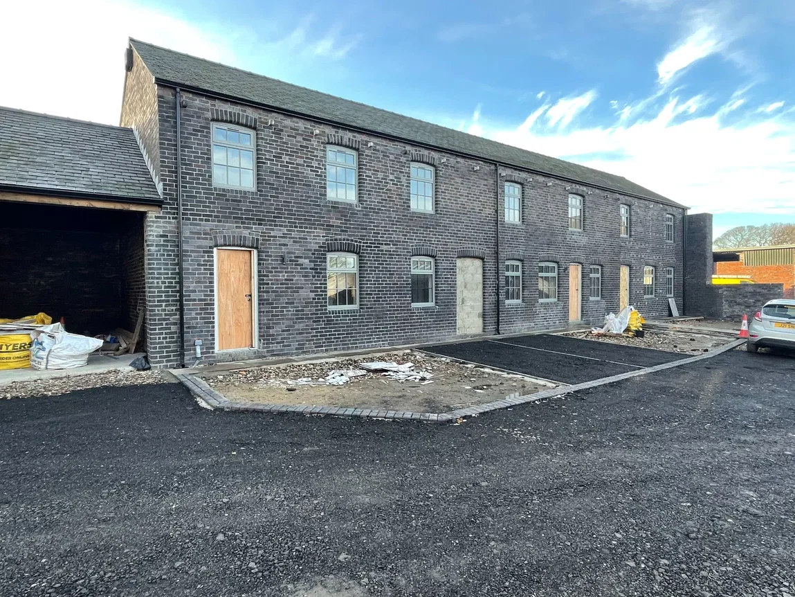 Pinfold Hall Cottages, Partridge Dale, Silkstone Common, Barnsley, S75 4RZ