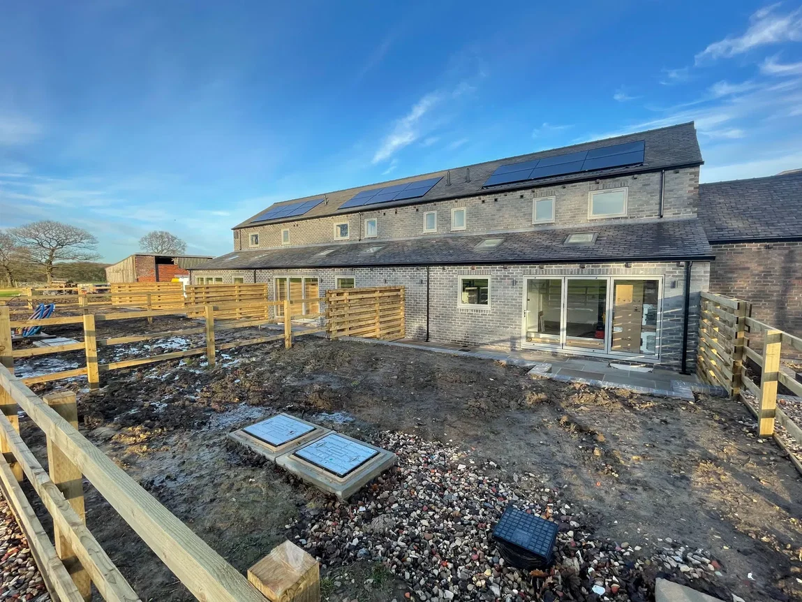 Pinfold Hall Cottages, Partridge Dale, Silkstone Common, Barnsley, S75 4RZ
