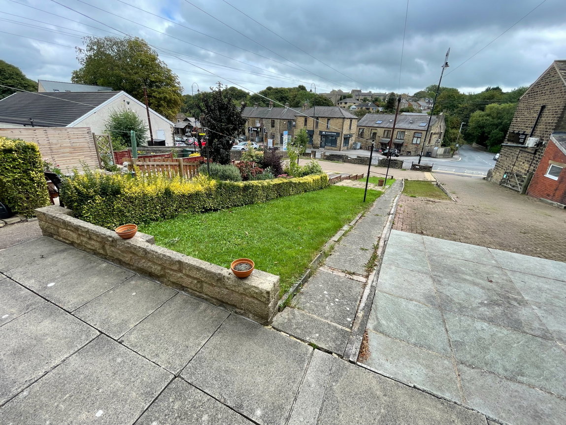 Wakefield Road, Denby Dale