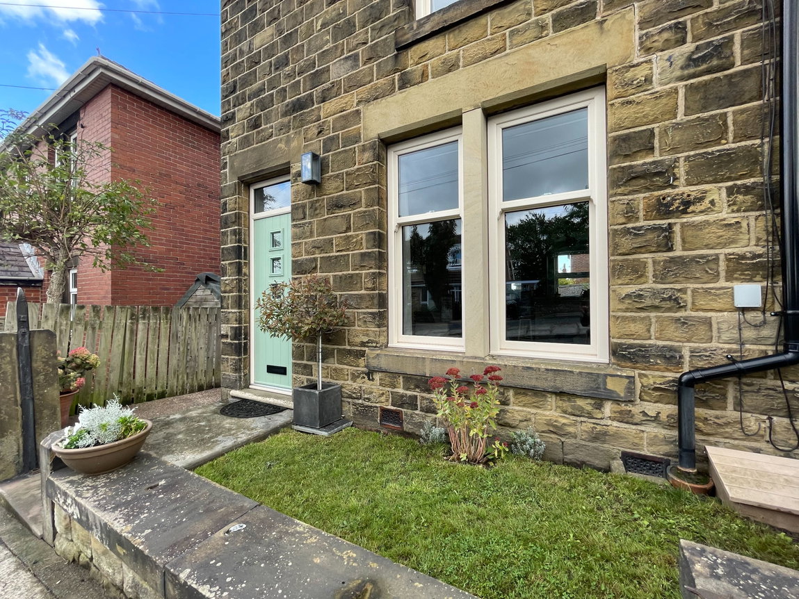 Cliffe Street, Clayton West, Huddersfield