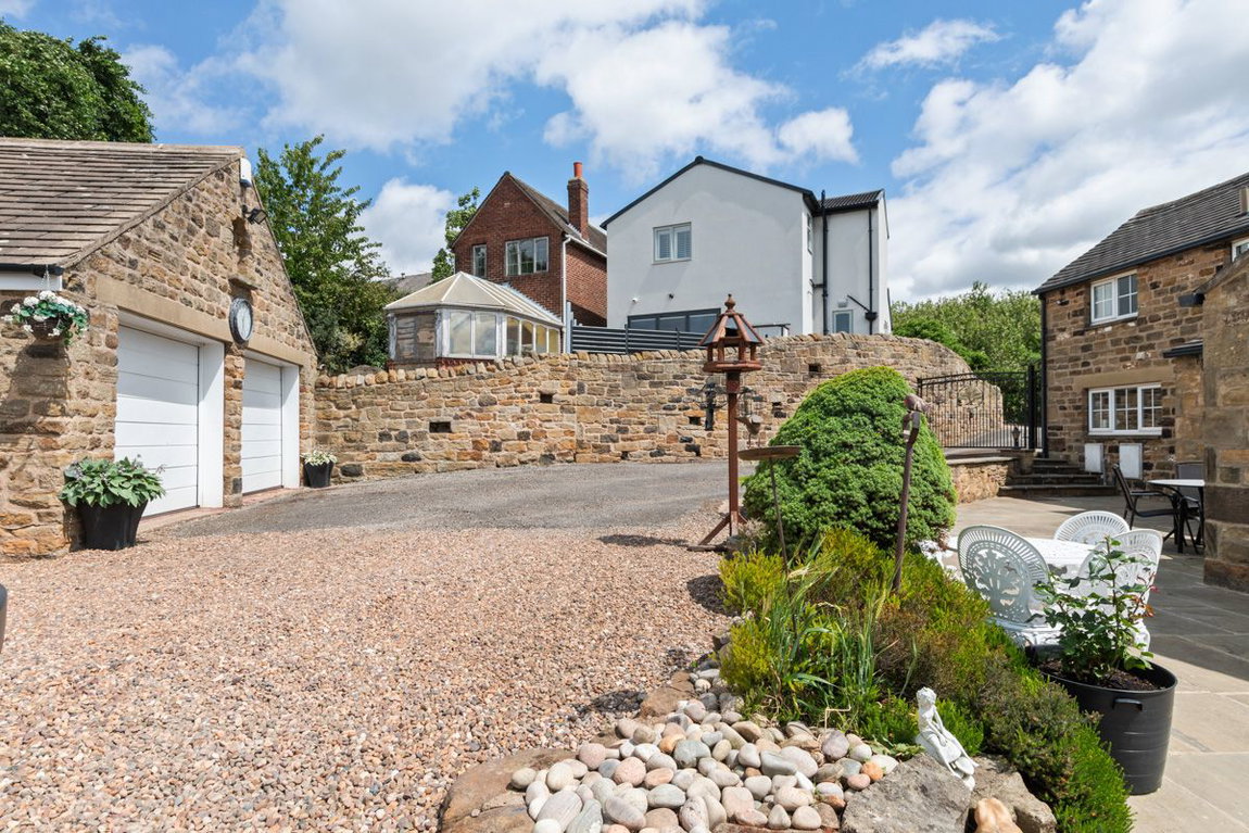 Paddock Road, Staincross, Barnsley, S75 6LE