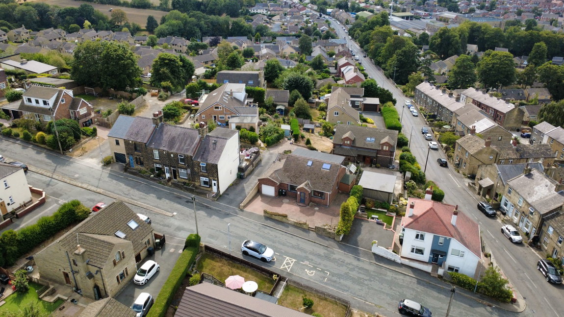 Cliffe Street, Clayton West, Huddersfield, HD8 9NR