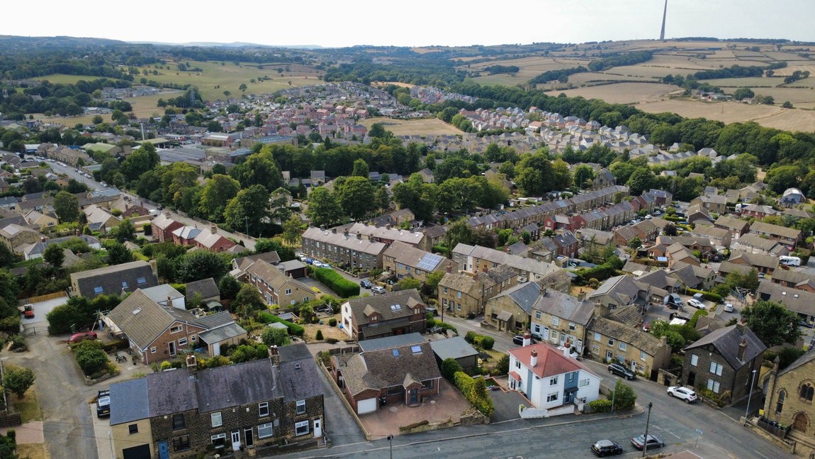 Cliffe Street, Clayton West, Huddersfield, HD8 9NR